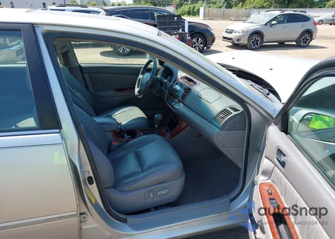 2006 Toyota Camry Xle V6 из США, поврежденный, VIN 4T1BF30K76U111653